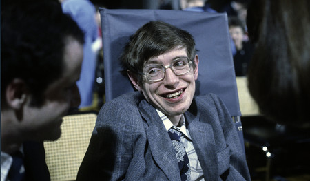 Gracias a la tecnología por haberle devuelto la voz a Stephen Hawking