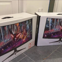 Compró un monitor por 1.200 euros, recibió dos en su lugar y Amazon prefirió regalarle el segundo antes que realizar una devolución 