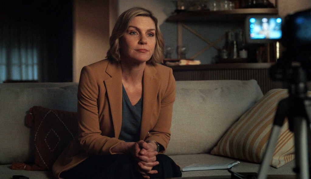 Vince Gilligan quería hacer una heroína con 'Pluribus' para variar, pero que no lo esté cumpliendo del todo hace mejor la serie