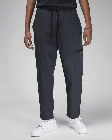 M J Ess Woven Pant