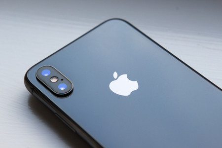 Un 'bug' de iMessage solucionado en iOS 12.3 bloqueaba el iPhone hasta restaurarlo