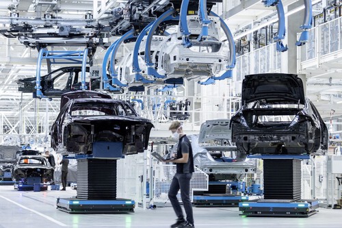 La industria del automóvil europea ha entrado en crisis. Y no toda la culpa es de los microchips