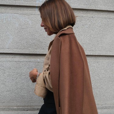 Massimo Dutti vende el abrigo más elegante color cacao que eleva cualquier look de lunes a domingo 
