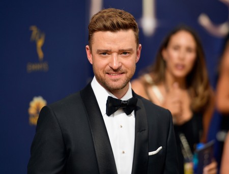 Los hombres que conquistaron la red carpet de los EMMY haciendo honor al black tie