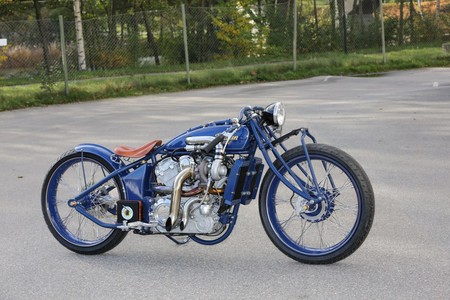 Esta delicada Indian Super Scout parece salida de los años '20, pero esconde ¡hasta 200 caballos!