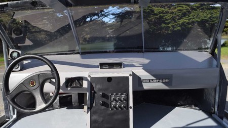 Delorean Hovercraft 2