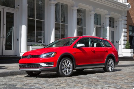 Volkswagen Golf Alltrack, un nuevo todocamino alemán que debuta en Nueva York