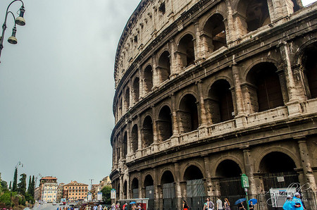 Roma se tambalea al borde de la quiebra al estilo de Detroit