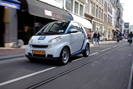 Daimler incorpora 300 Smart eléctricos al Car Sharing de Amsterdam