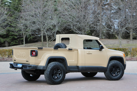 Jeep Comanche Concept trasera