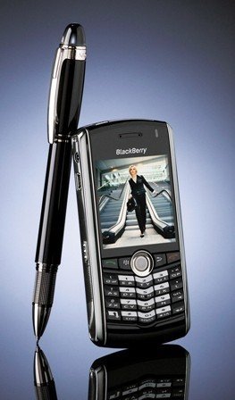 La Pearl dispara los beneficios de BlackBerry