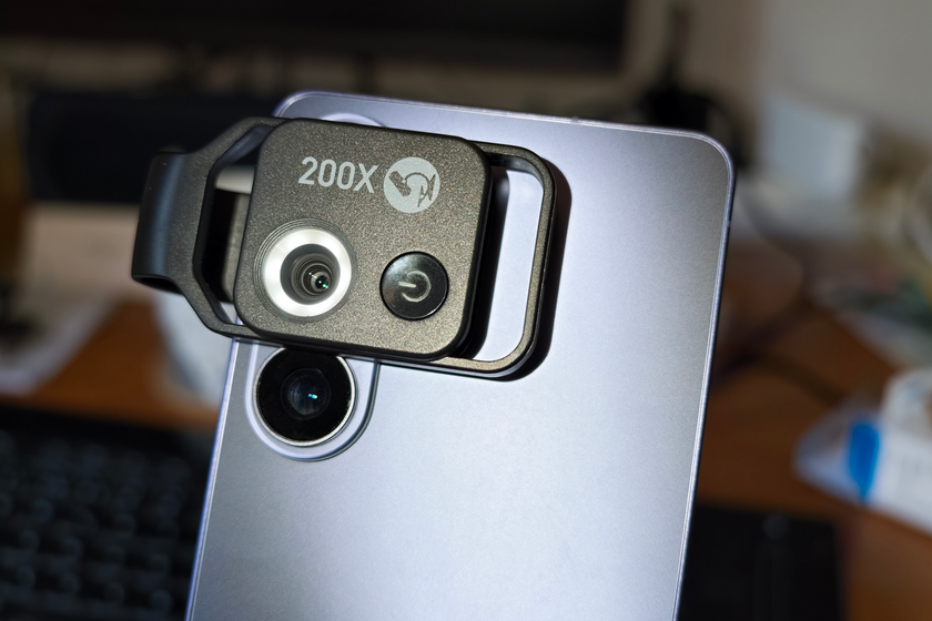 Convertir mi móvil en un microscopio parecía imposible. Esta lente de AliExpress prometía conseguirlo por 16 euros