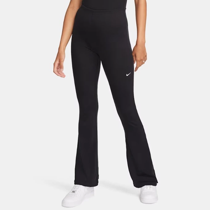 Nike Sportswear Chill Knit Leggings acampanados con ajuste ceñido - Mujer