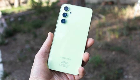 サムスン ギャラクシー A54 02