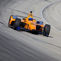 Fernando Alonso irá al test de Indianápolis y McLaren muestra en un time-lapse cómo se ensambló su coche 