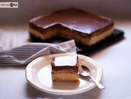 Tarta de la abuela: receta de la clásica tarta de galletas y chocolate sin horno que gusta a todo el mundo