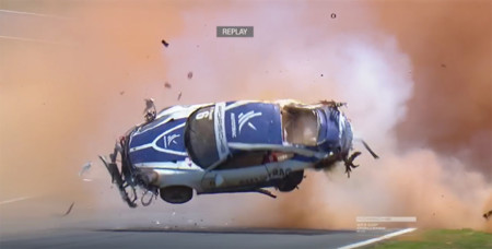 Dolorpasion™ es ver este Porsche 911 GT3 Cup dar 9 vueltas de campana