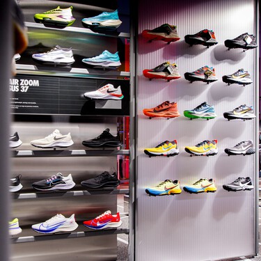 El outlet de Nike tiene rebajadas las zapatillas Zoom Air Fire de estilo retro con más rollazo por menos de 84 euros 