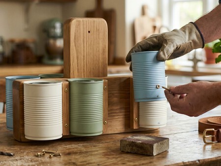Cómo hacer un portacubiertos con latas de aluminio para organizar tu casa y no tirarlas