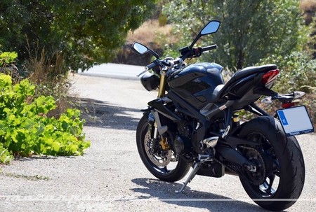 Triumph_Street_Triple