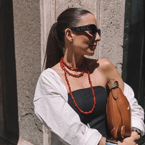 Así es la chaqueta de lino blanca firmada por Marc O'Polo que va con todo y eleva cualquier look de verano 