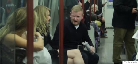 Un experimento revela la reacción de los pasajeros del metro ante una madre que amamanta en público