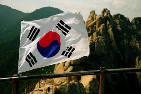 Un hombre surcoreano se enfrenta a siete años de cárcel por retuitear un mensaje de Corea del Norte