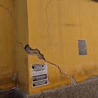 "Estadio reparado, barrio arruinado": tras un mes y 1.700 terremotos, en Granada más de 200 personas siguen sin casa