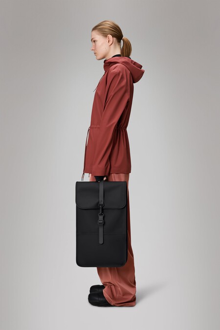 mochila rains