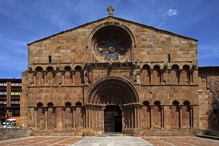 Destinos Espana Otono Ciudades Pueblos Bonitos Baratos Escapada Sin Turistas