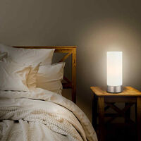 Lidl tiene la lámpara de mesilla que parece de IKEA y que tiene un precio mucho más reducido  