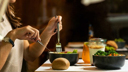 El reloj del envejecimiento no se detiene, pero la nutrición puede ralentizarlo con la "dieta de la longevidad"