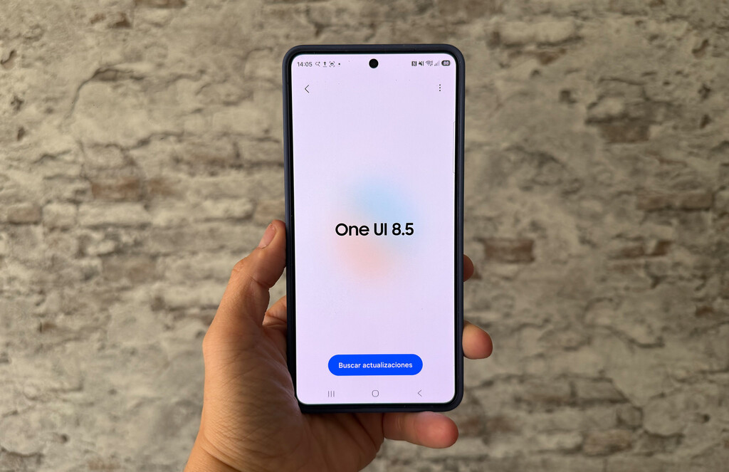 Los primeros Galaxy ya están recibiendo la actualización de julio. En breve la podrás descargar en el tuyo