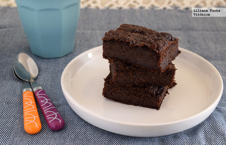 Brownie fitness jugoso: receta saludable sin gluten, sin lactosa y sin azúcar
