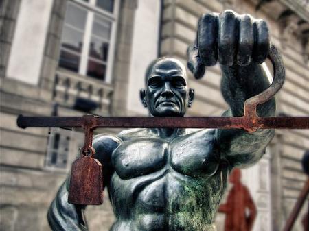 El Tribunal Constitucional avala el periodo de prueba de un año