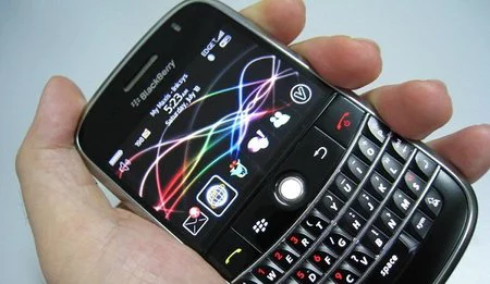 ¿Tiene sus teléfonos móviles usados en el cajón?