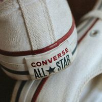 Ni Nike ni Adidas: las zapatillas que más vamos a llevar son estas Converse y con descuentazo de infarto