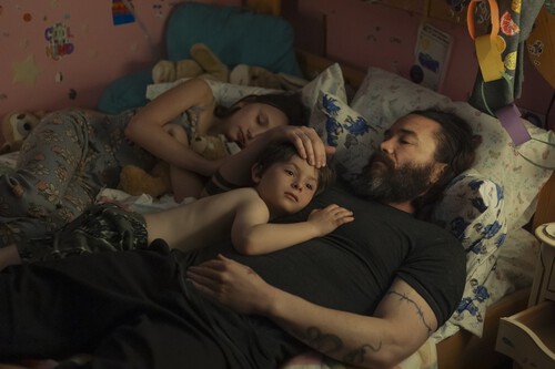 'Task' es un nuevo triunfo del creador de 'Mare of Easttown'. Una gran miniserie policíaca de HBO que esconde un formidable drama familiar