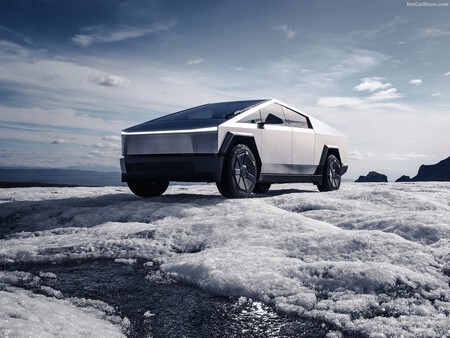 Tesla Cybertruck Hielo Nieve