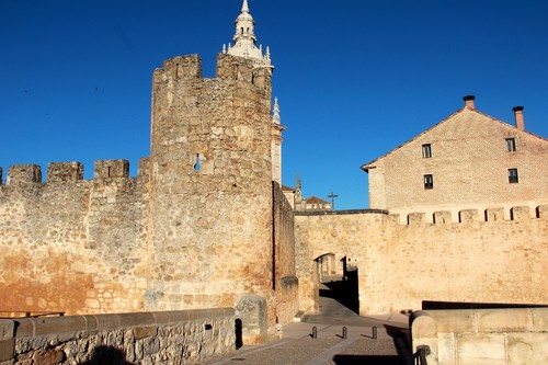 Un fascinante paseo por el Burgo de Osma en Soria