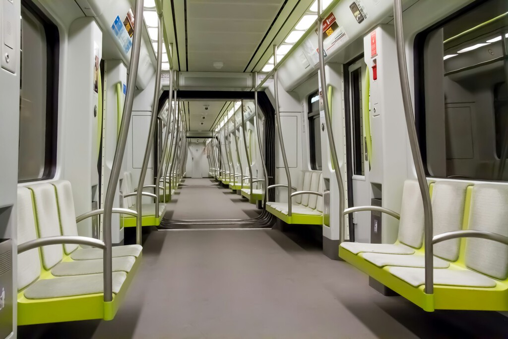 Si vives en la Comunidad Valenciana y cumples este requisito, tienes transporte público gratis. Así puedes solicitarlo desde el móvil