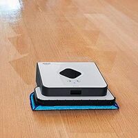 Pasa de fregar y pasar la mopa con el Braava 390t de iRobot: ahora a precio mínimo en Amazon por sólo 149 euros