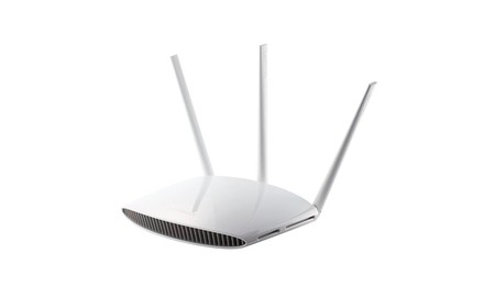 El Edimax BR-6208AC es un router WiFi sencillo, que sólo cuesta 25,95 euros en PCComponentes