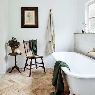 Adiós a las mamparas de la ducha de toda la vida, estas son las nuevas tendencias para evitar las salpicaduras en la ducha 