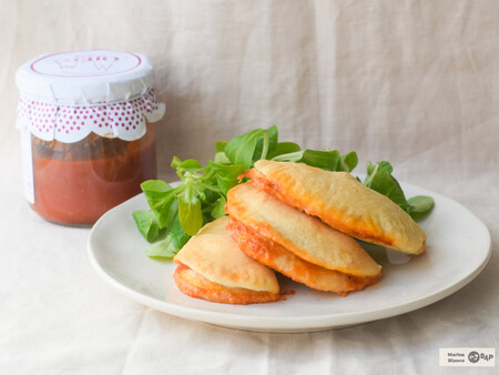 Panzerotto caseros rellenos de mozarella y tomate: la auténtica receta italiana