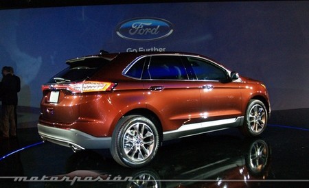 ford-edge-2015-colonia-650-05.jpg