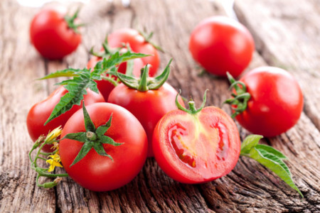 Consumir tomate de forma habitual puede reducir el riesgo de ictus hasta un 59%
