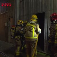 Un incendio arrasa una planta barcelonesa de Silence, el fabricante de la moto eléctrica de SEAT