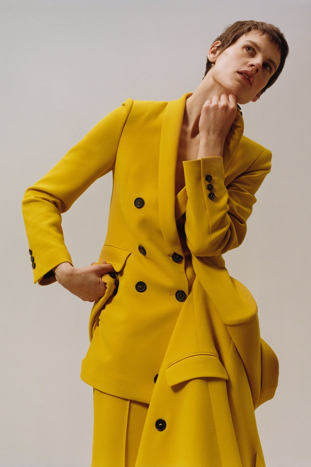 Las influencers han caído rendidas al color amarillo en todas sus ...