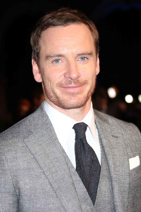 Michael Fassbender luce como nadie el estampado Príncipe de Gales